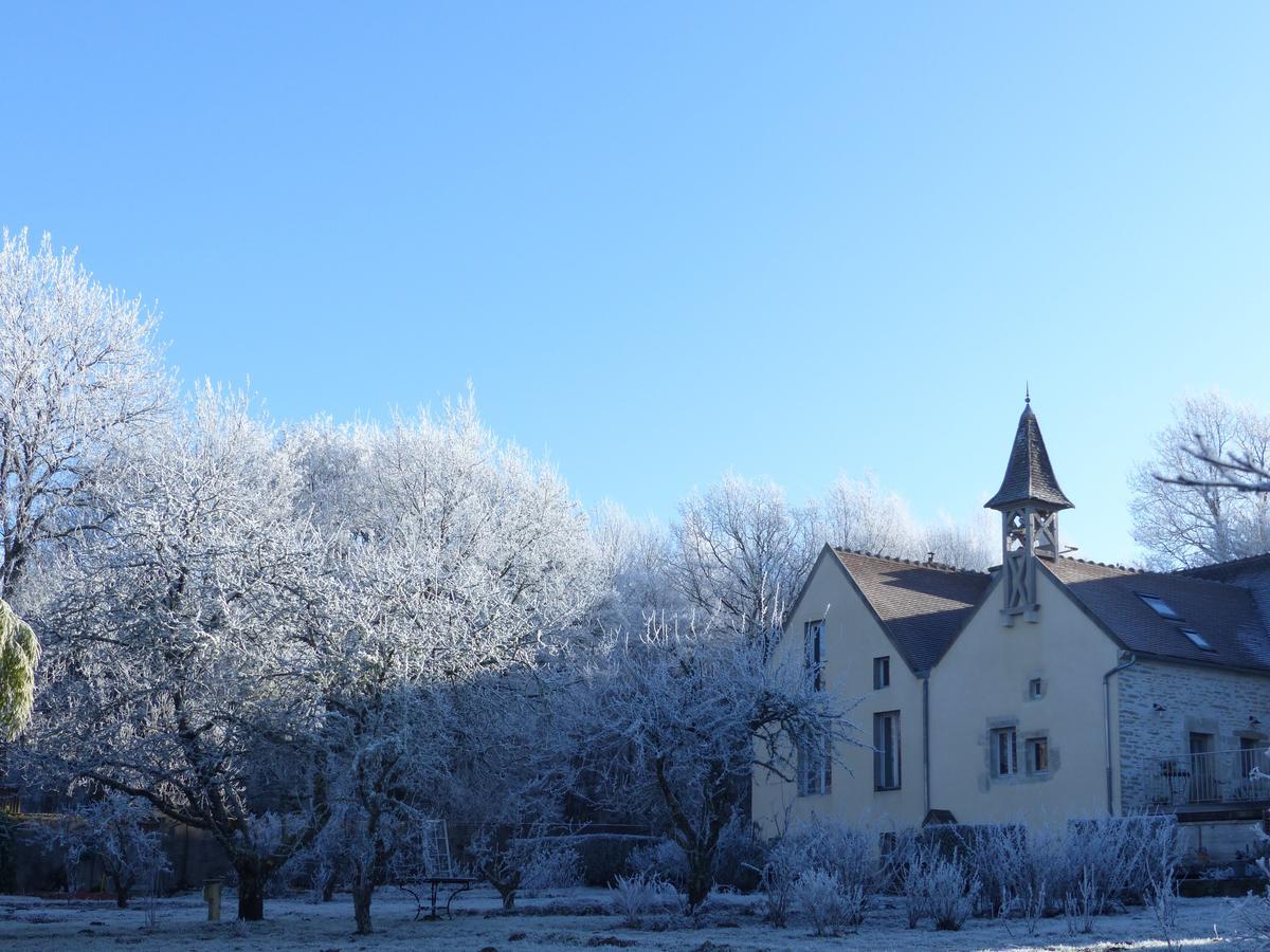 Val De La Nef Bed & Breakfast Joux-la-Ville ภายนอก รูปภาพ